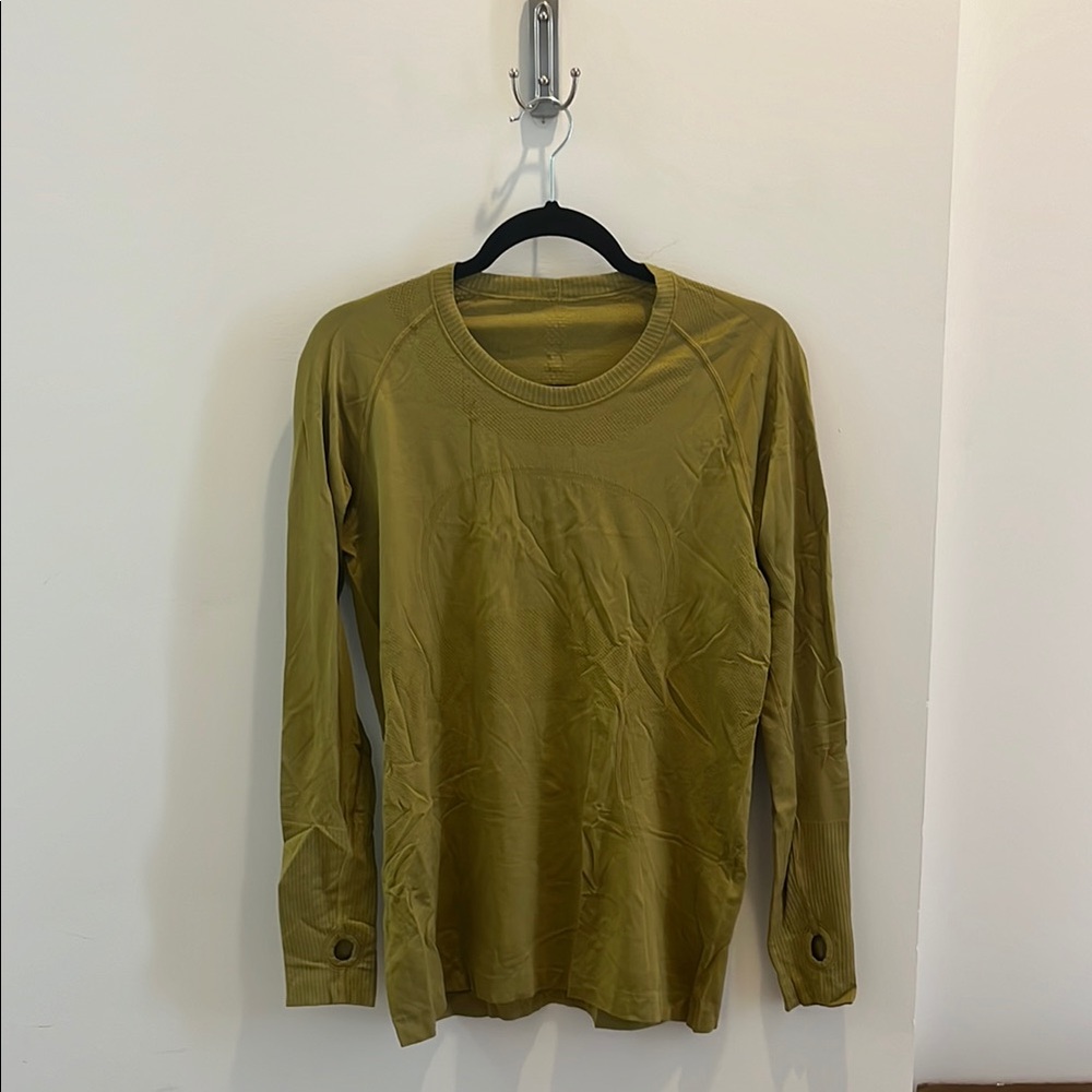 Lululemon Long sleeve Workout Top